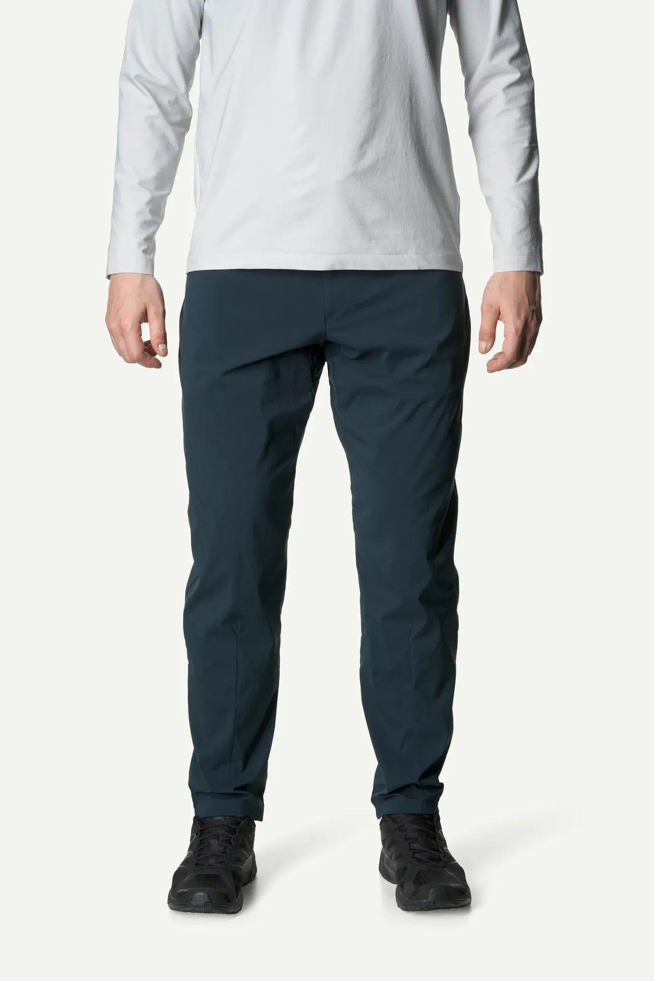 houdini-wadi-pants-herren-sommerhose-baremark-green-leicht image 7