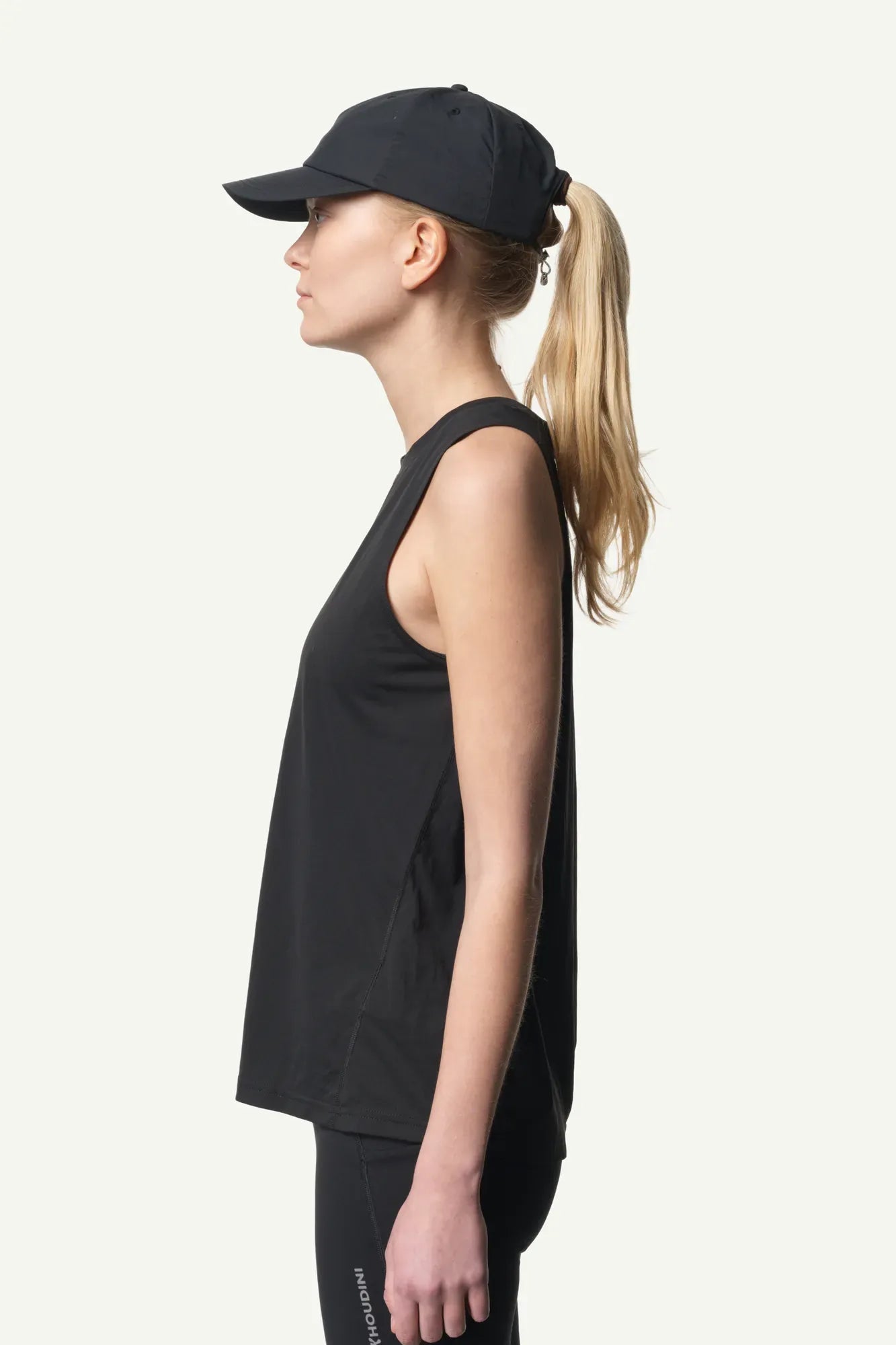 houdini-pace-w-s-air-tank-top-damen-true-black-leicht image 5