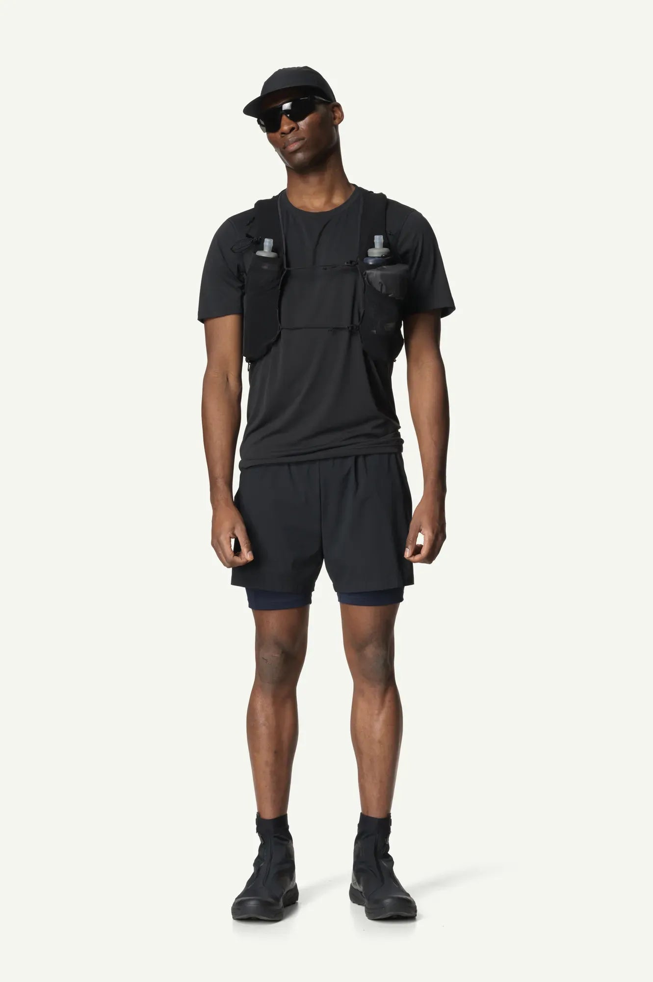 houdini-pace-trail-shorts-herren-2in1-true-black image 3