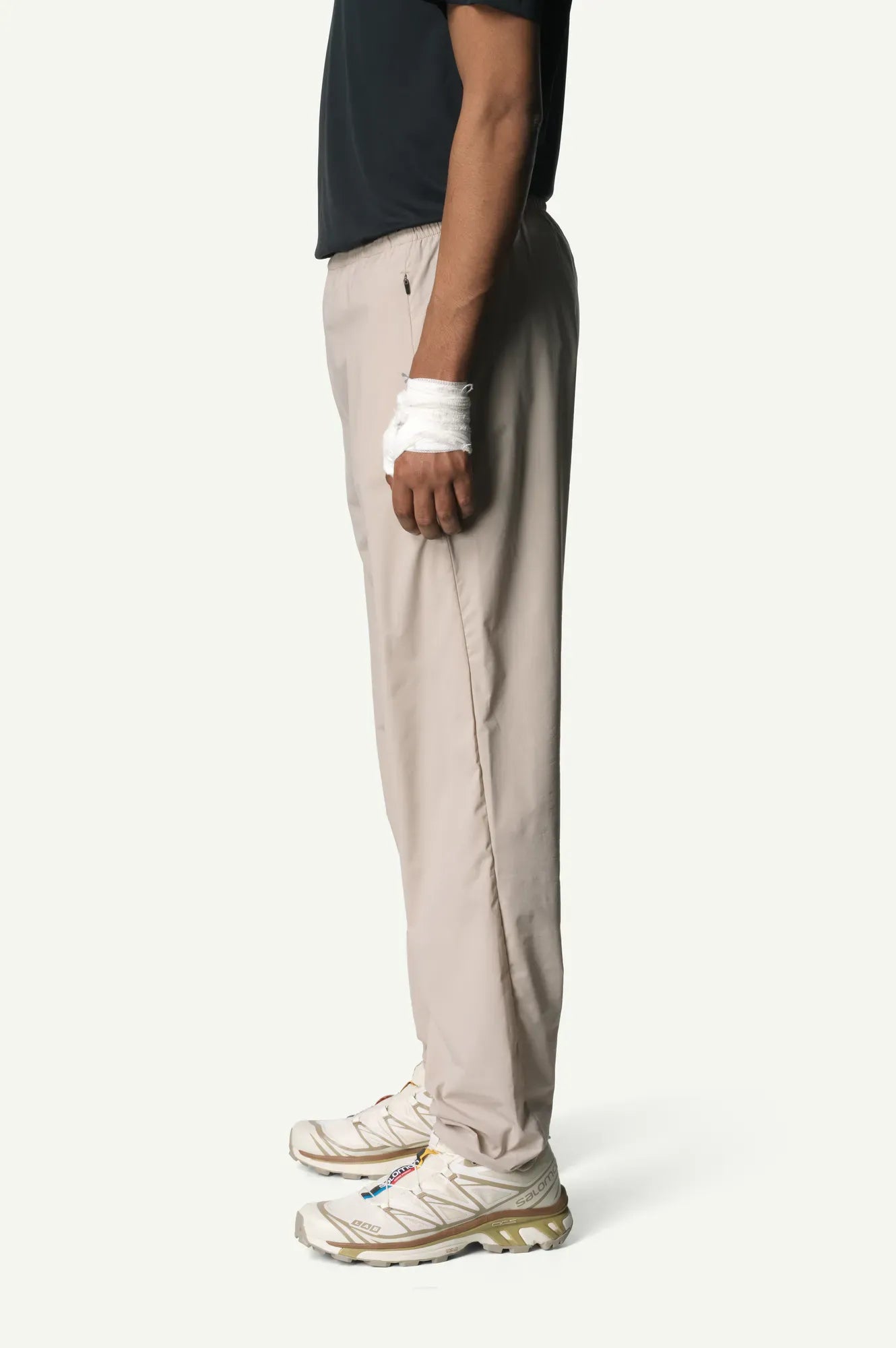 houdini-pace-light-shorts-herren-sandstorm-leicht image 5