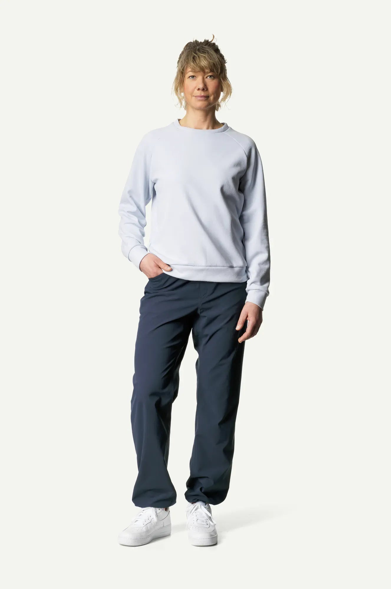 houdini-dock-pants-damen-outdoorhose-blue-illusion-robust image 2